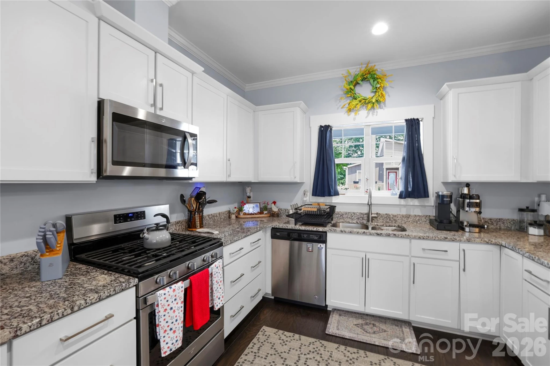 19 Woodbridge Park Drive - Photo 8