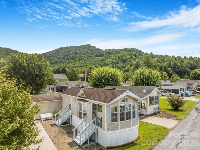 53 Strollers Lane, Waynesville, NC, 28785