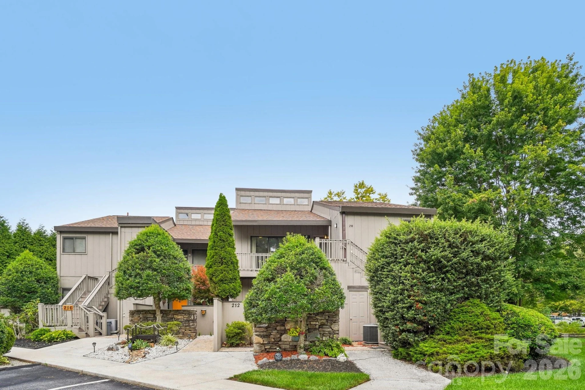 210 Juniper Lane - Photo 2