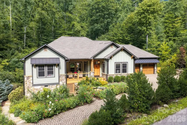 18 Hawks Pointe Lane, Weaverville, NC, 28787