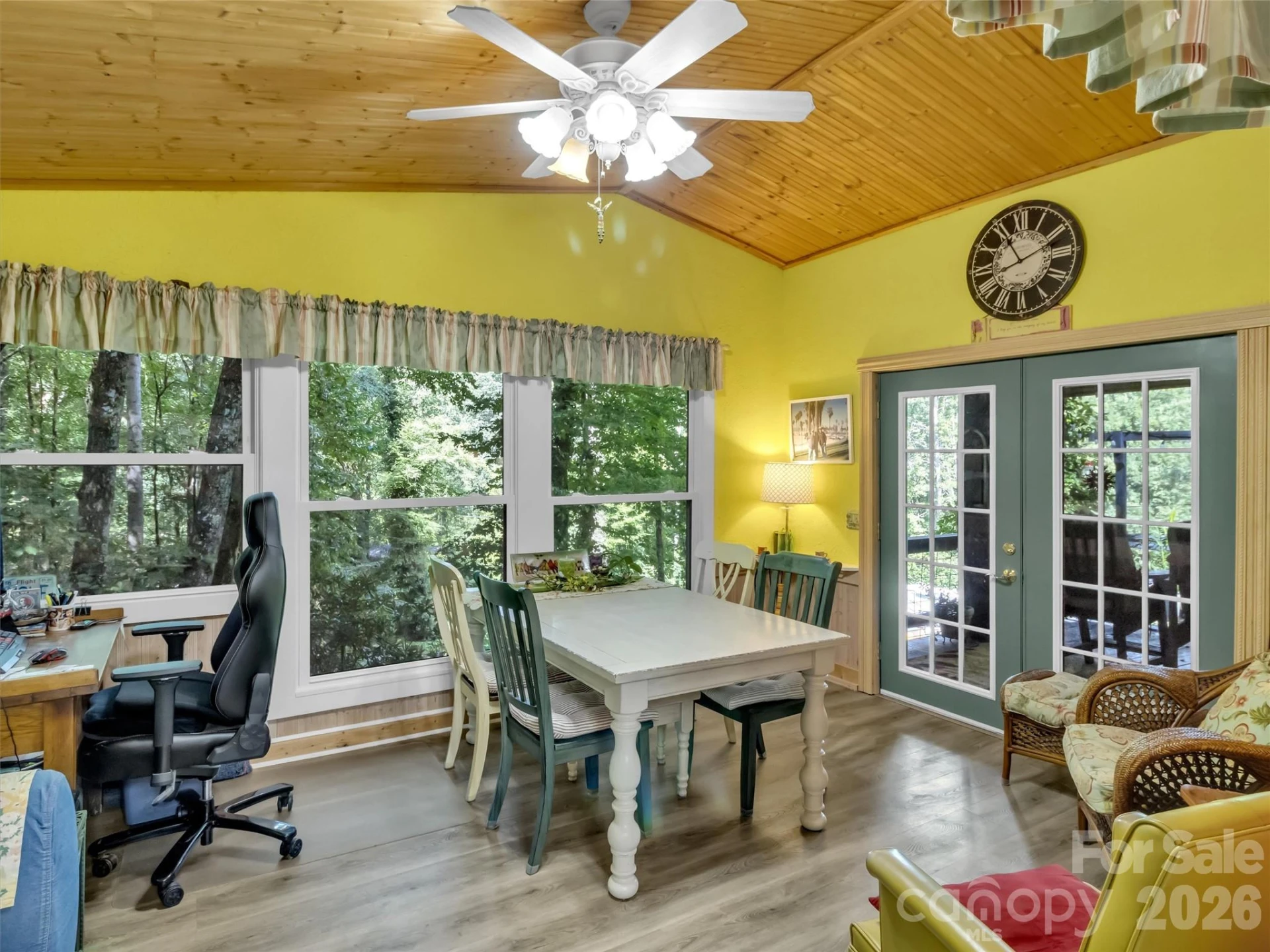 20 Seminole Drive - Photo 12