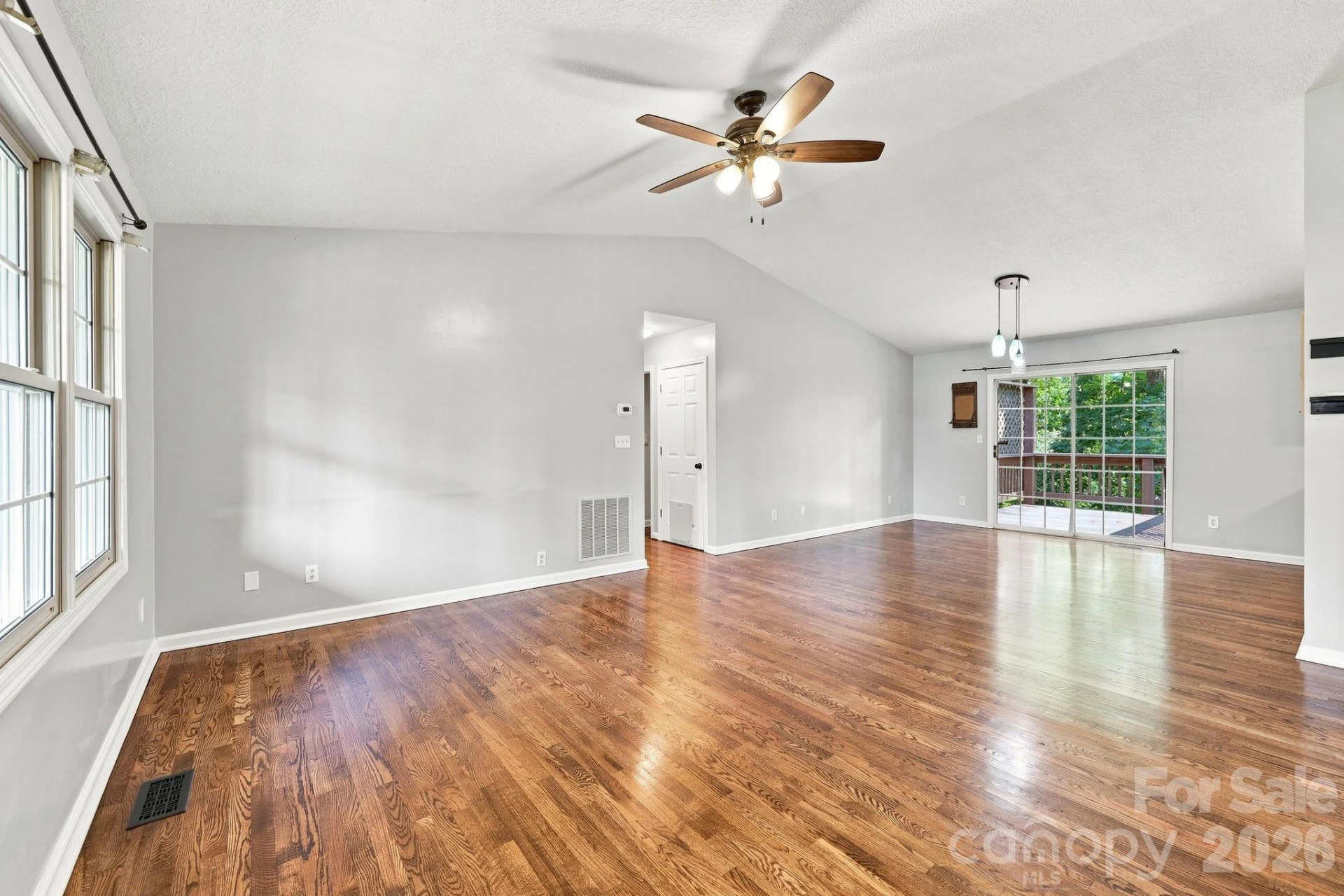 16 Westwood Drive - Photo 11