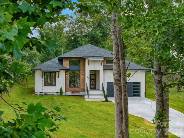 25 Copper Mill Court, Candler, NC, 28715