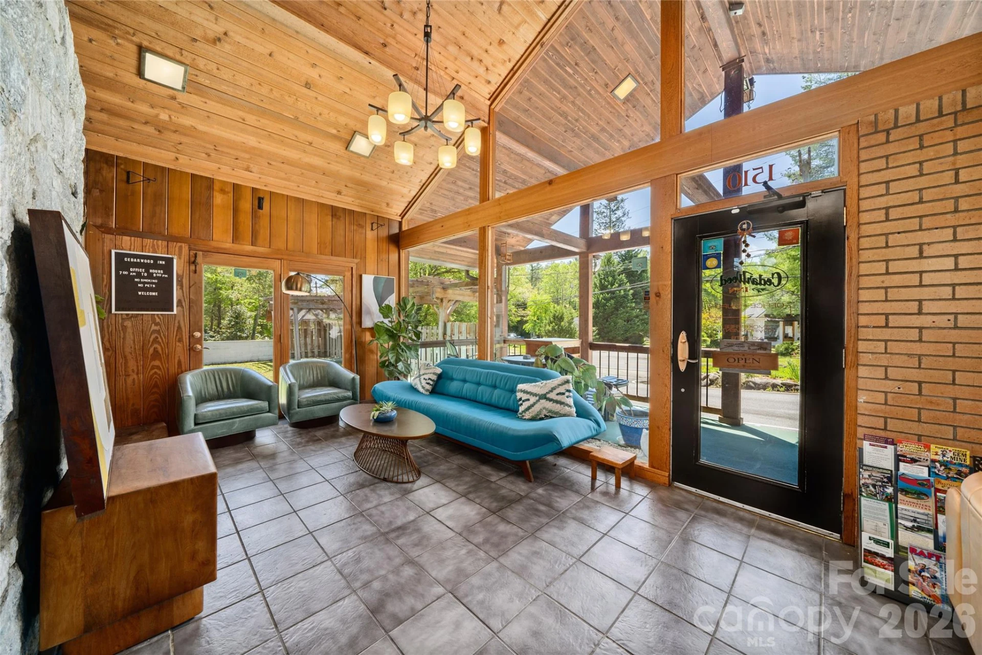 1510 Greenville Highway - Photo 4
