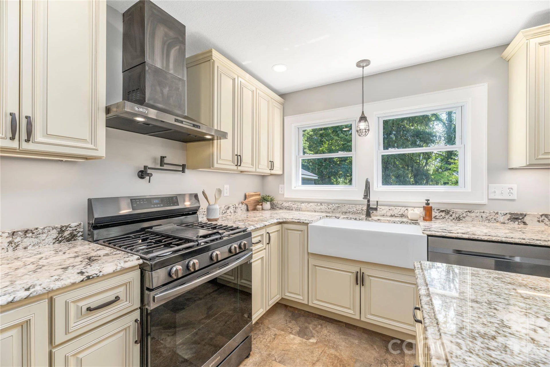 638 Newfound Street - Photo 15