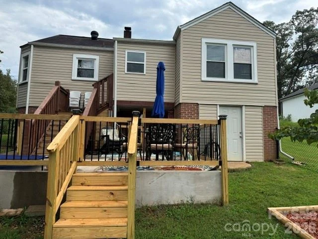 393 Arlington Street - Photo 3