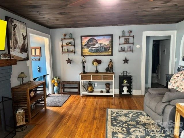 393 Arlington Street - Photo 5
