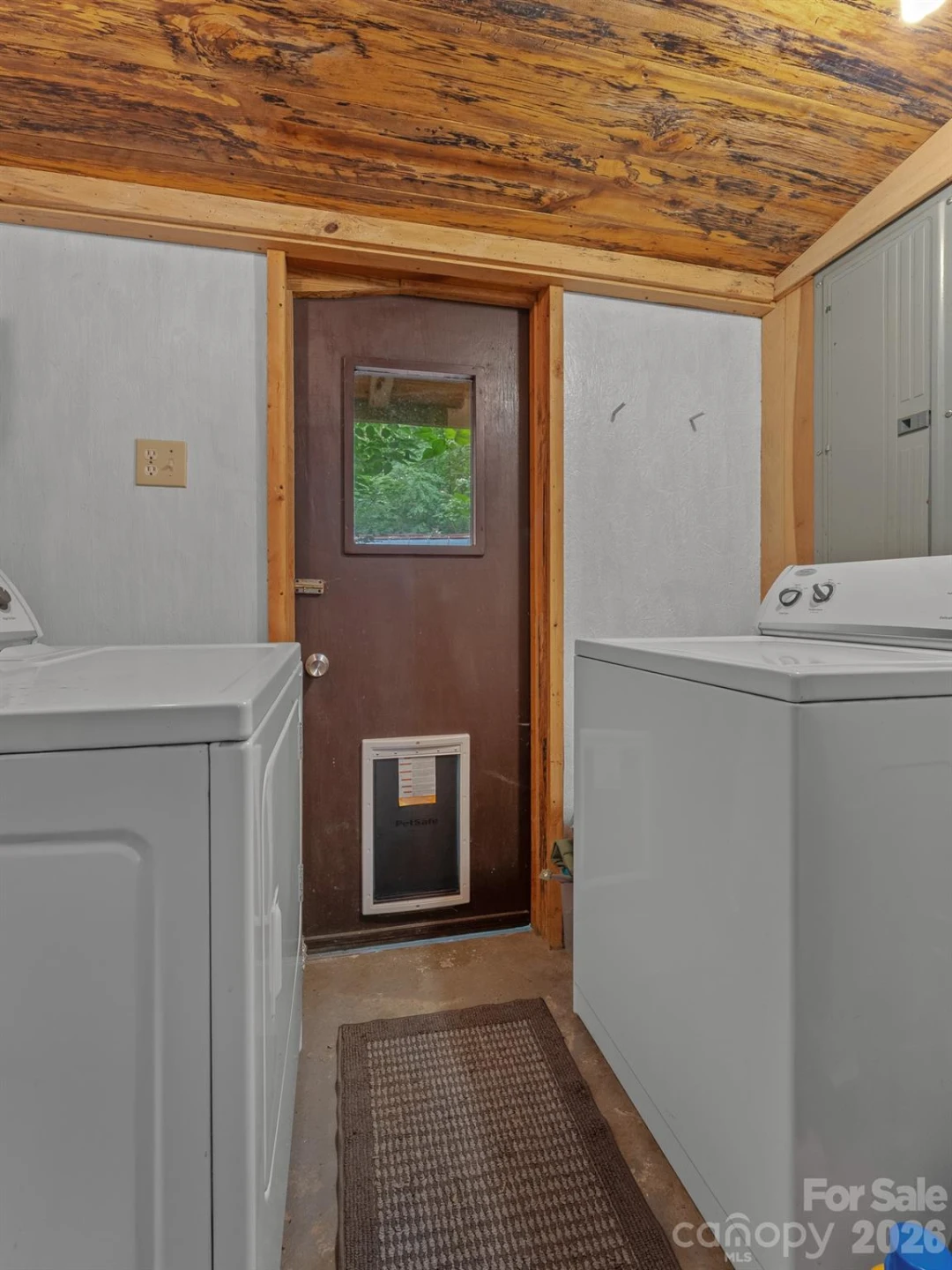 1051 Frost Road - Photo 9