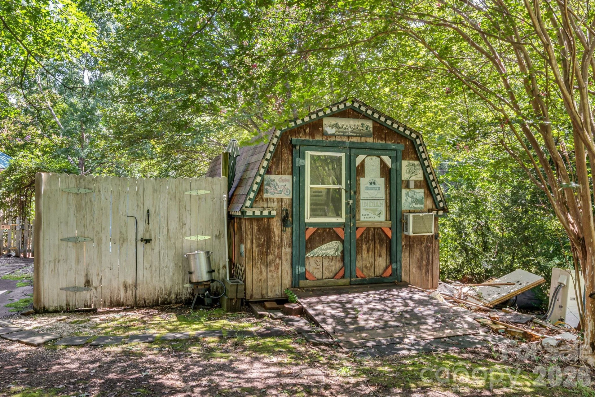 242 Whitney Boulevard - Photo 23