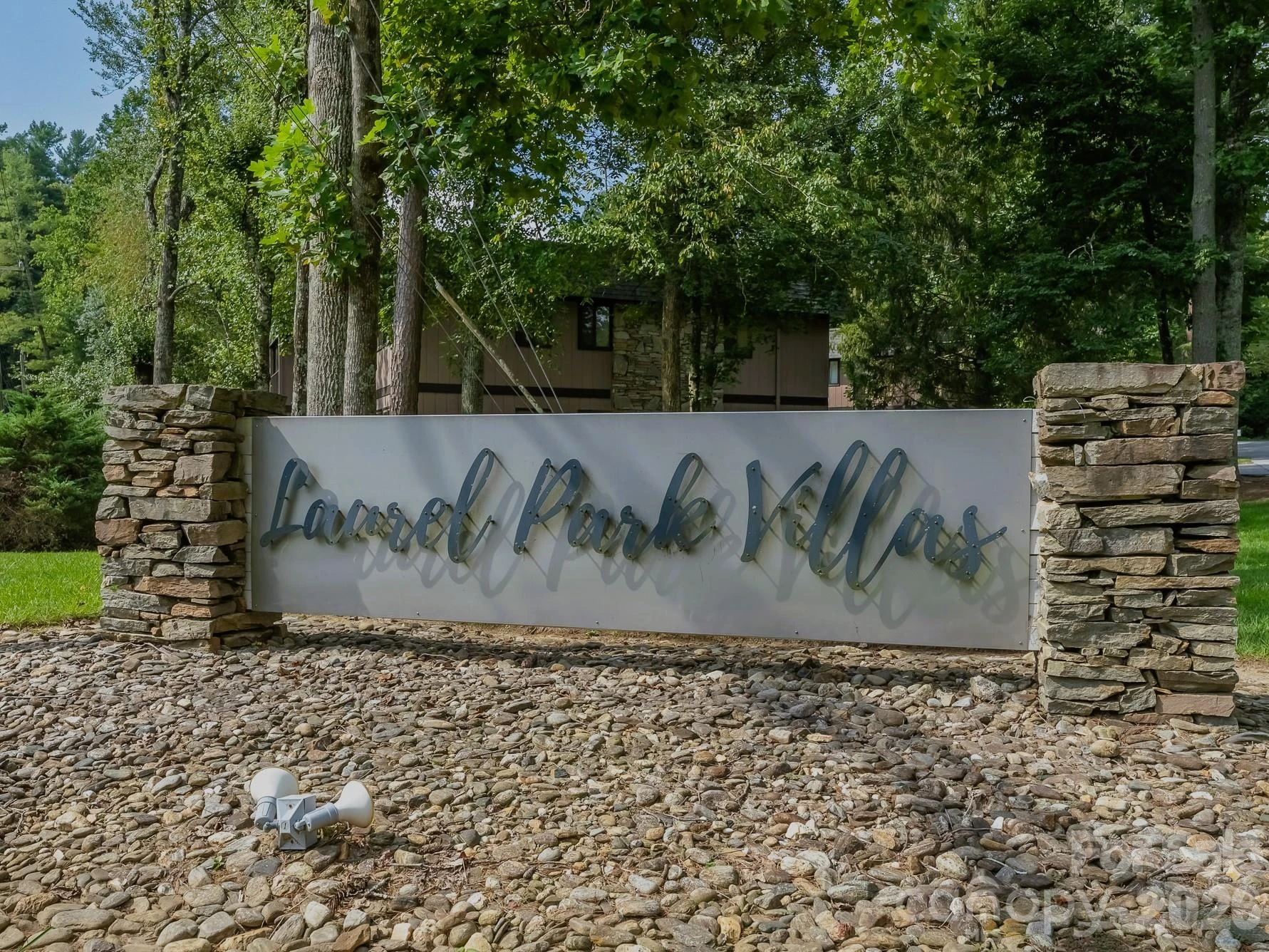 33 Lake Drive #G-1 - Photo 2