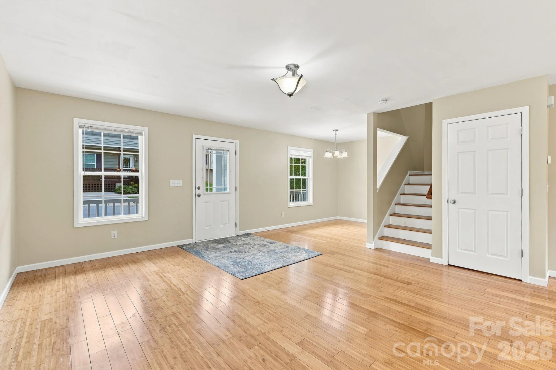 32 Jeff Drive - Photo 2