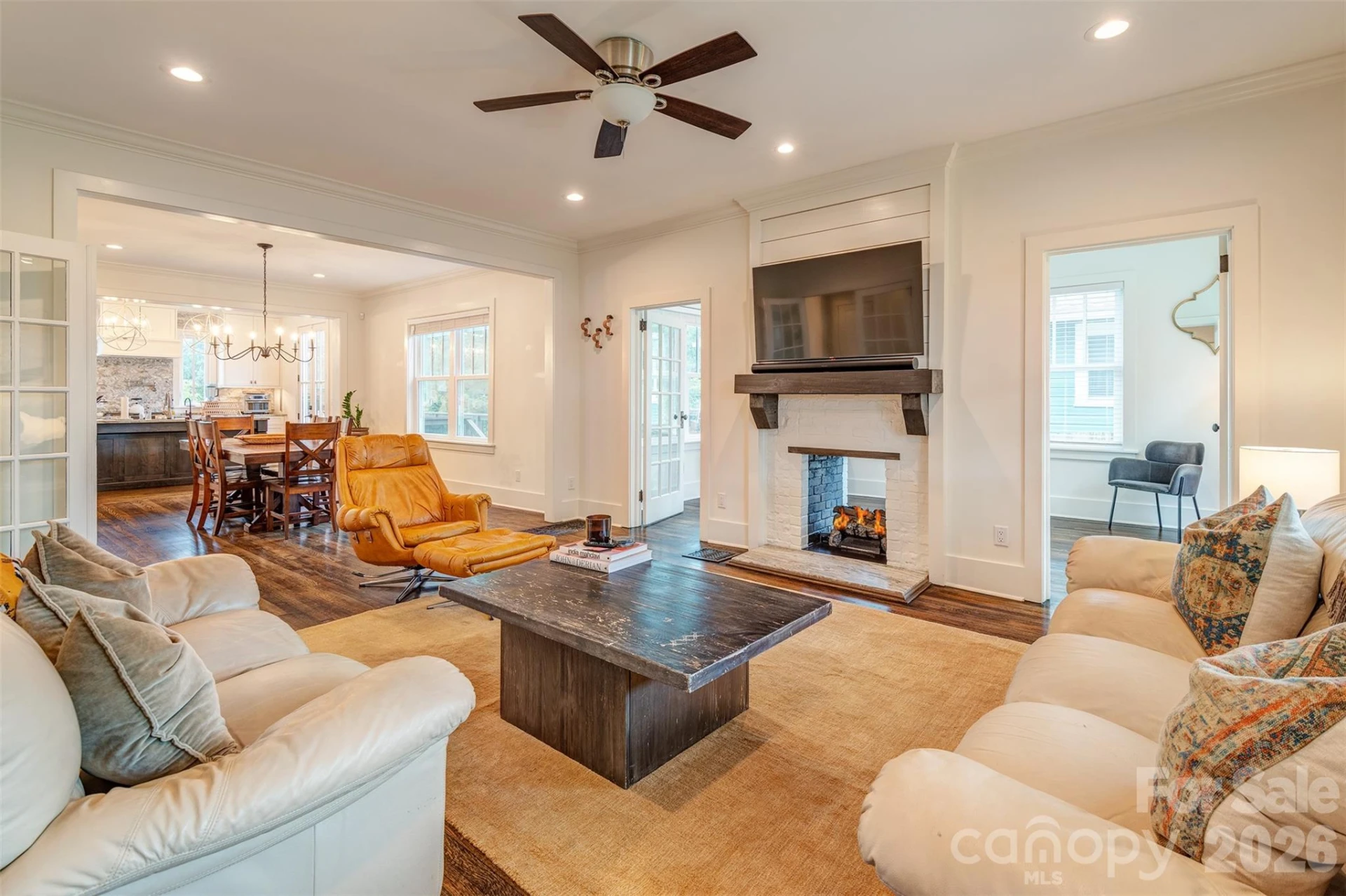 43 Walton Street - Photo 3