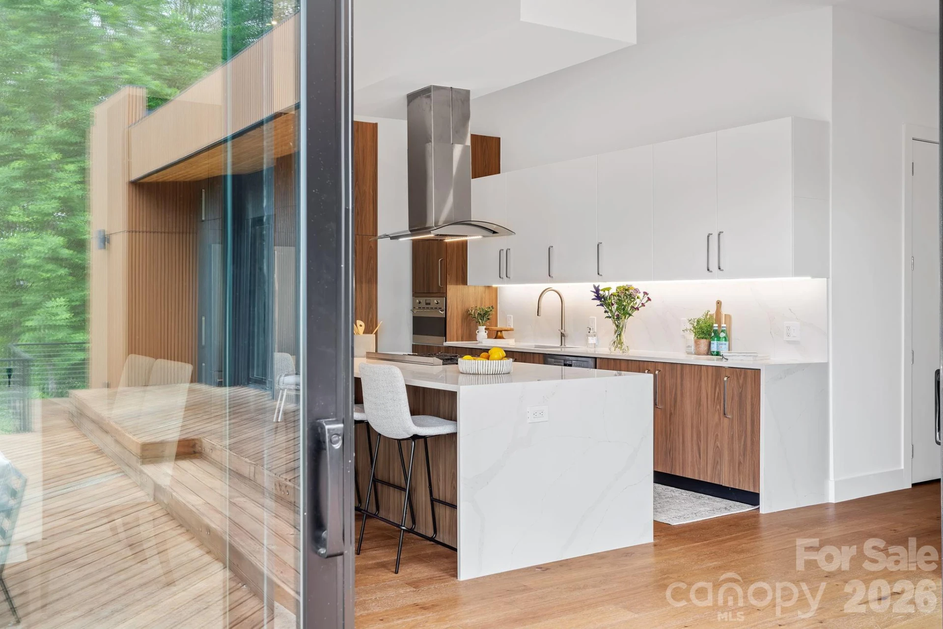 87 Verbania Road - Photo 4