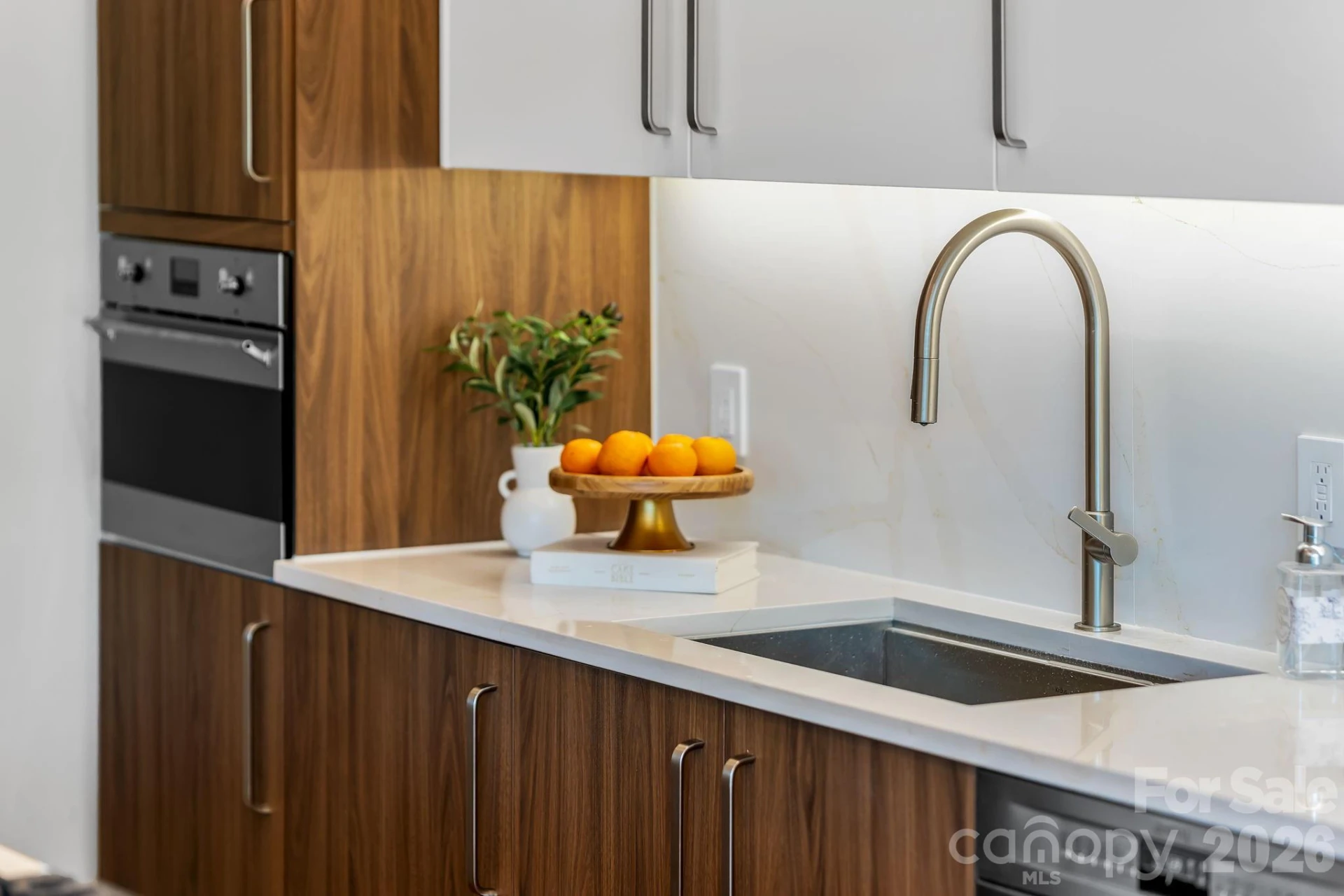 87 Verbania Road - Photo 6