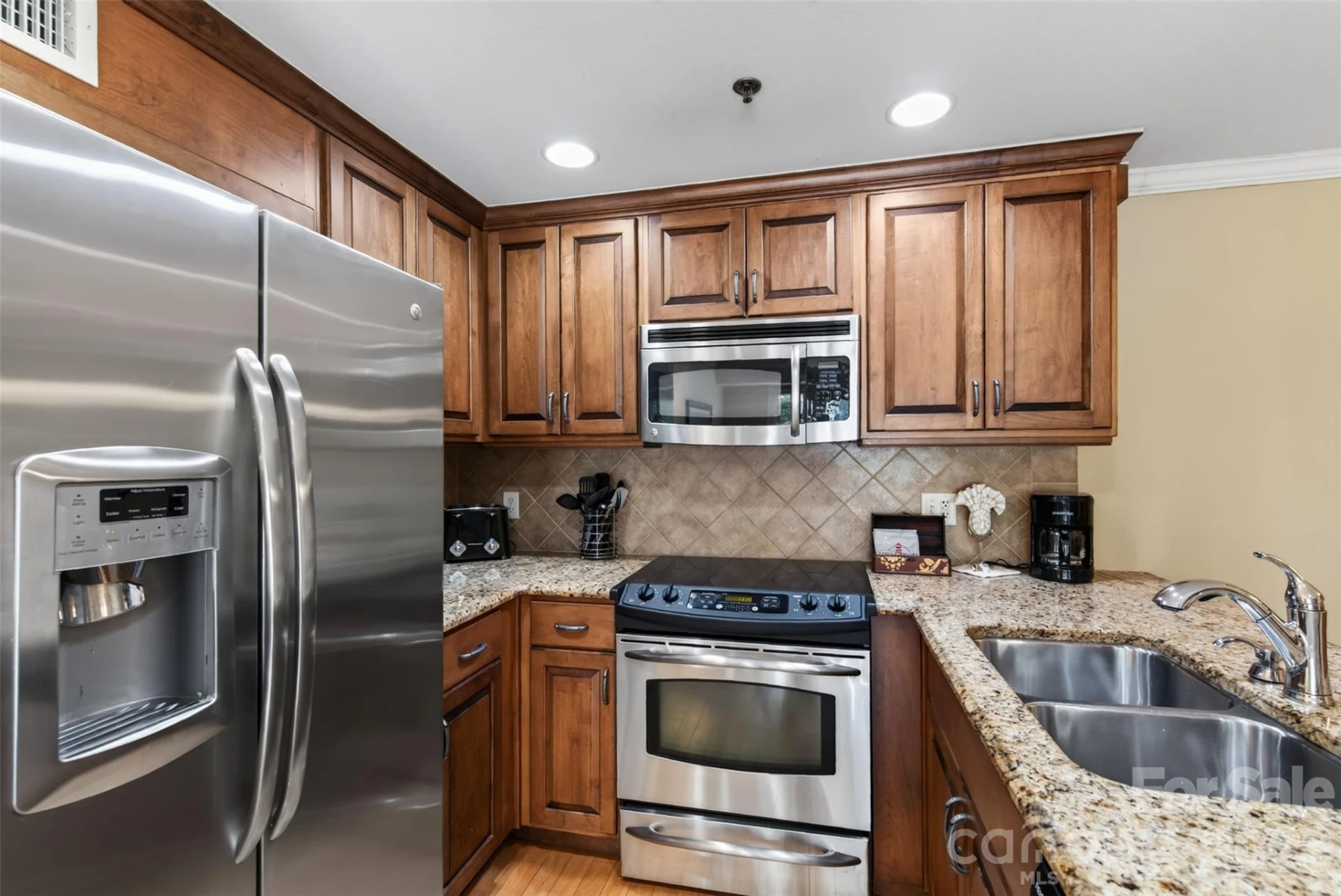 413 Bowling Park Road - Photo 8