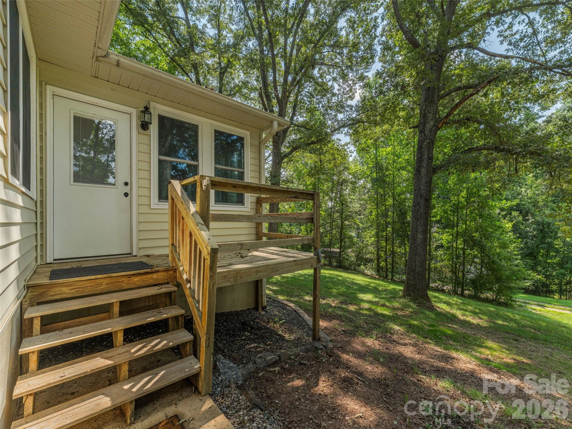 45 James Drive - Photo 2