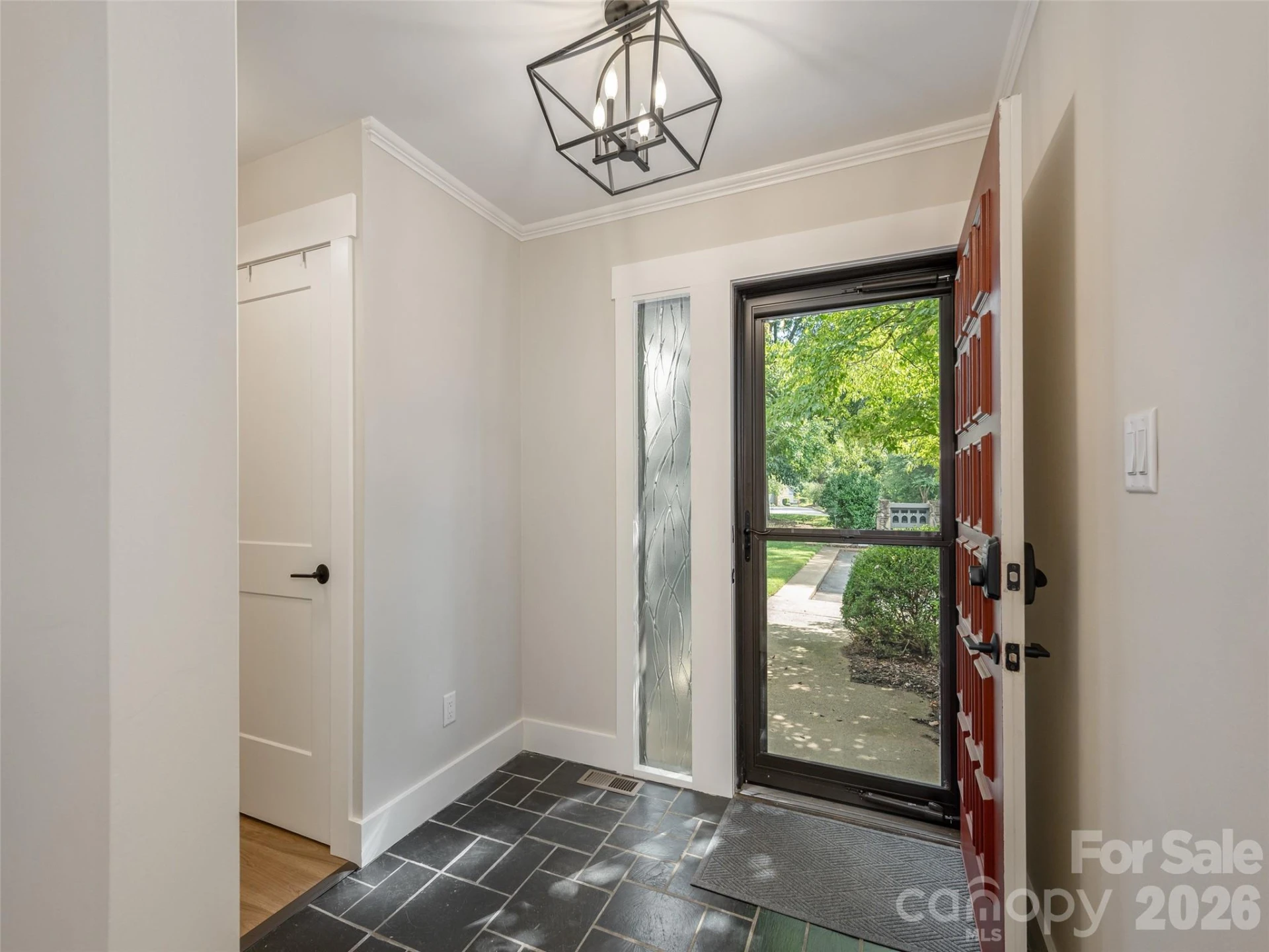 433 Crowfields Drive - Photo 3
