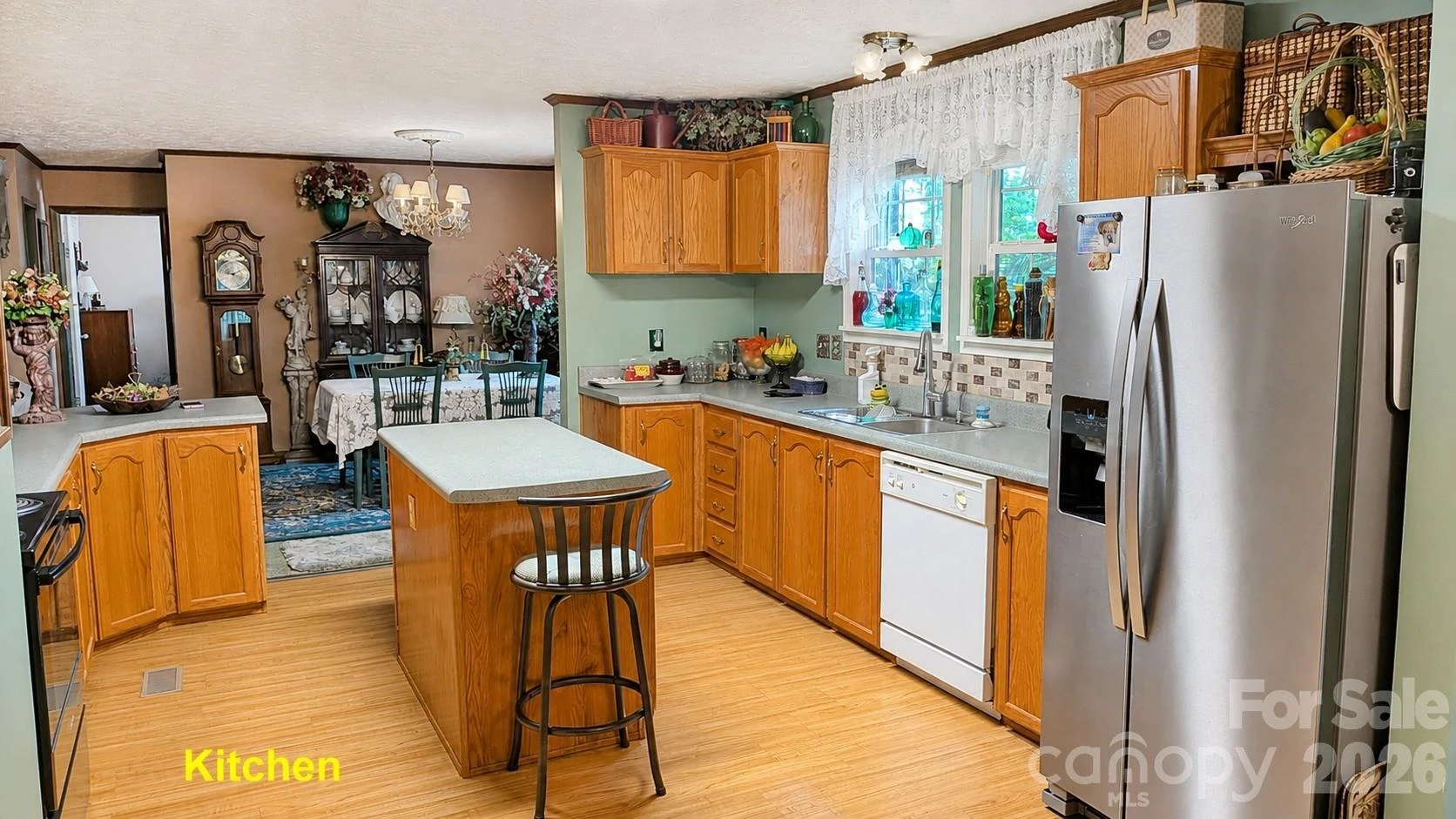 253 Royalwood Drive - Photo 7
