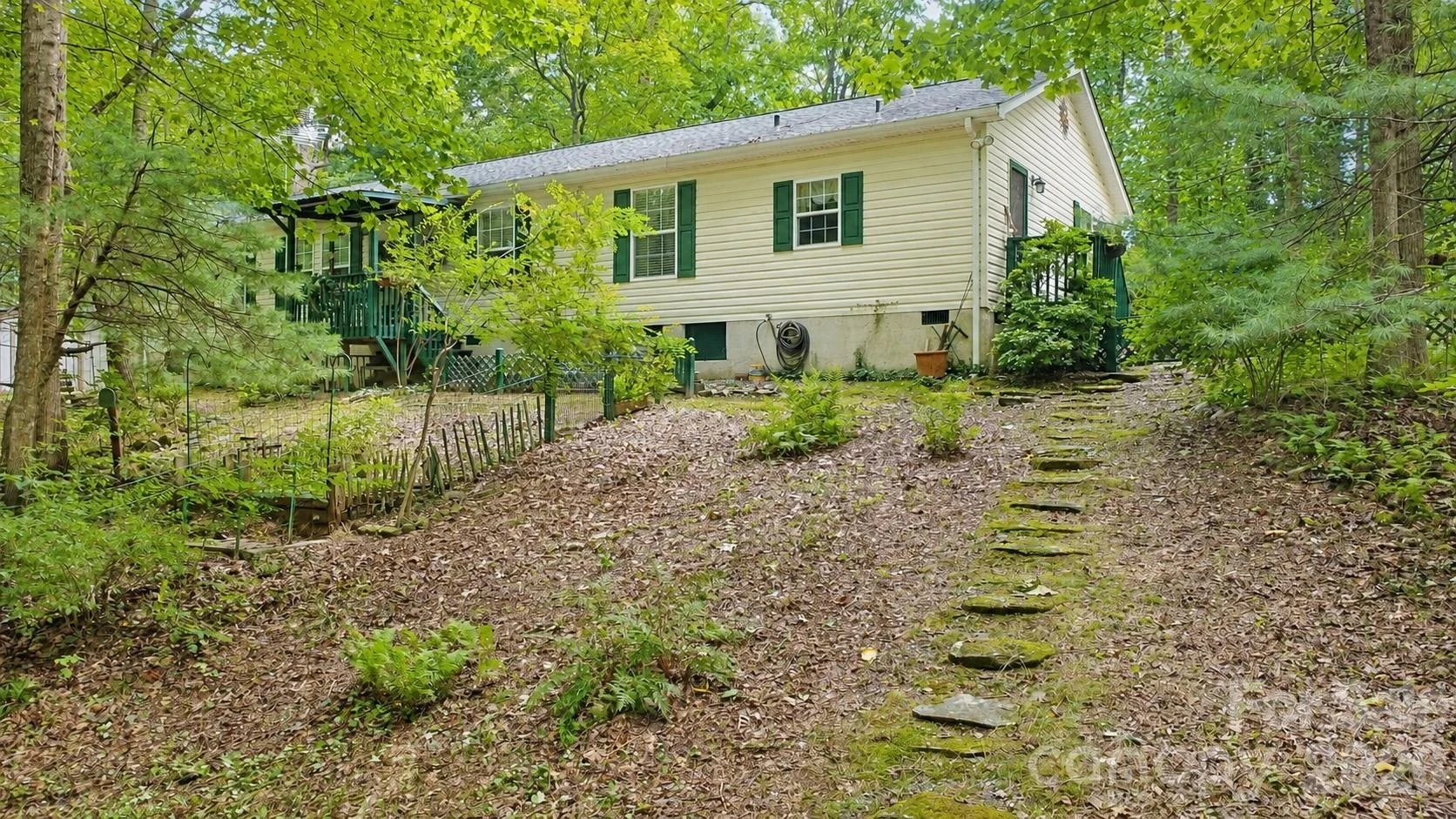253 Royalwood Drive - Photo 39