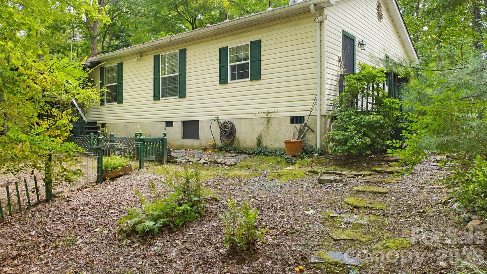 253 Royalwood Drive - Photo 40
