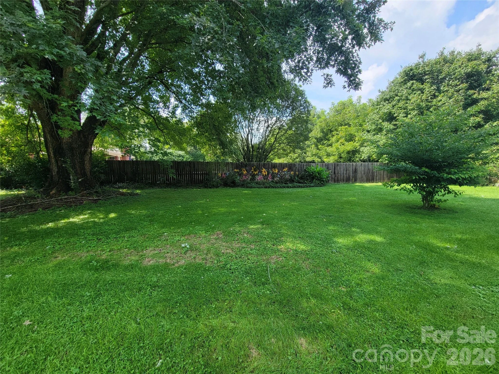 678 Brown Avenue - Photo 6