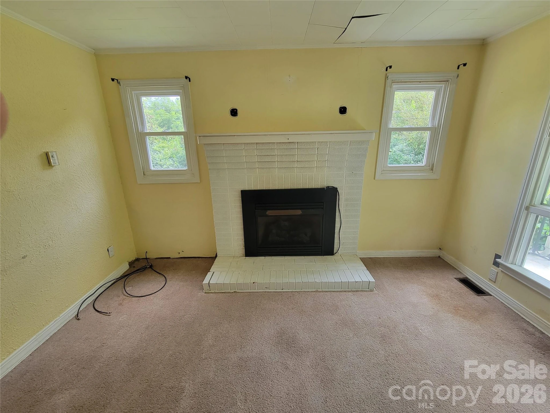678 Brown Avenue - Photo 13