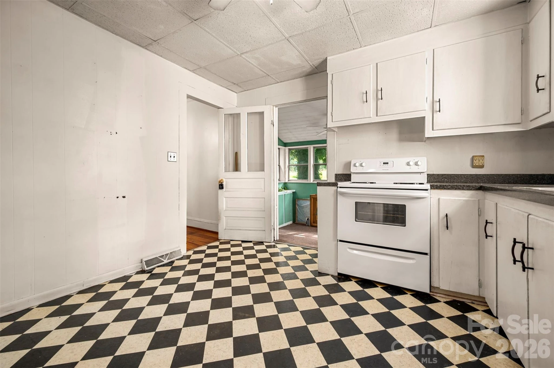 2300 Whitesides Road - Photo 12
