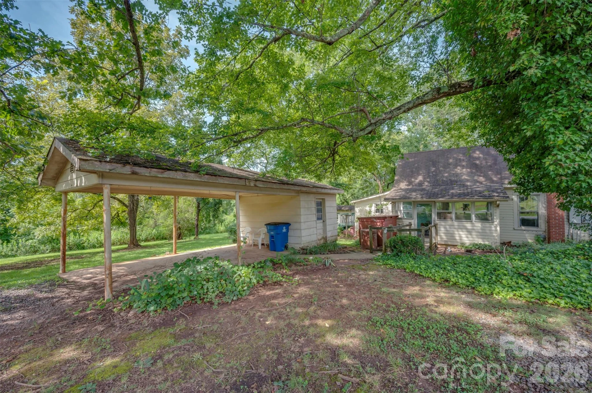 2300 Whitesides Road - Photo 38