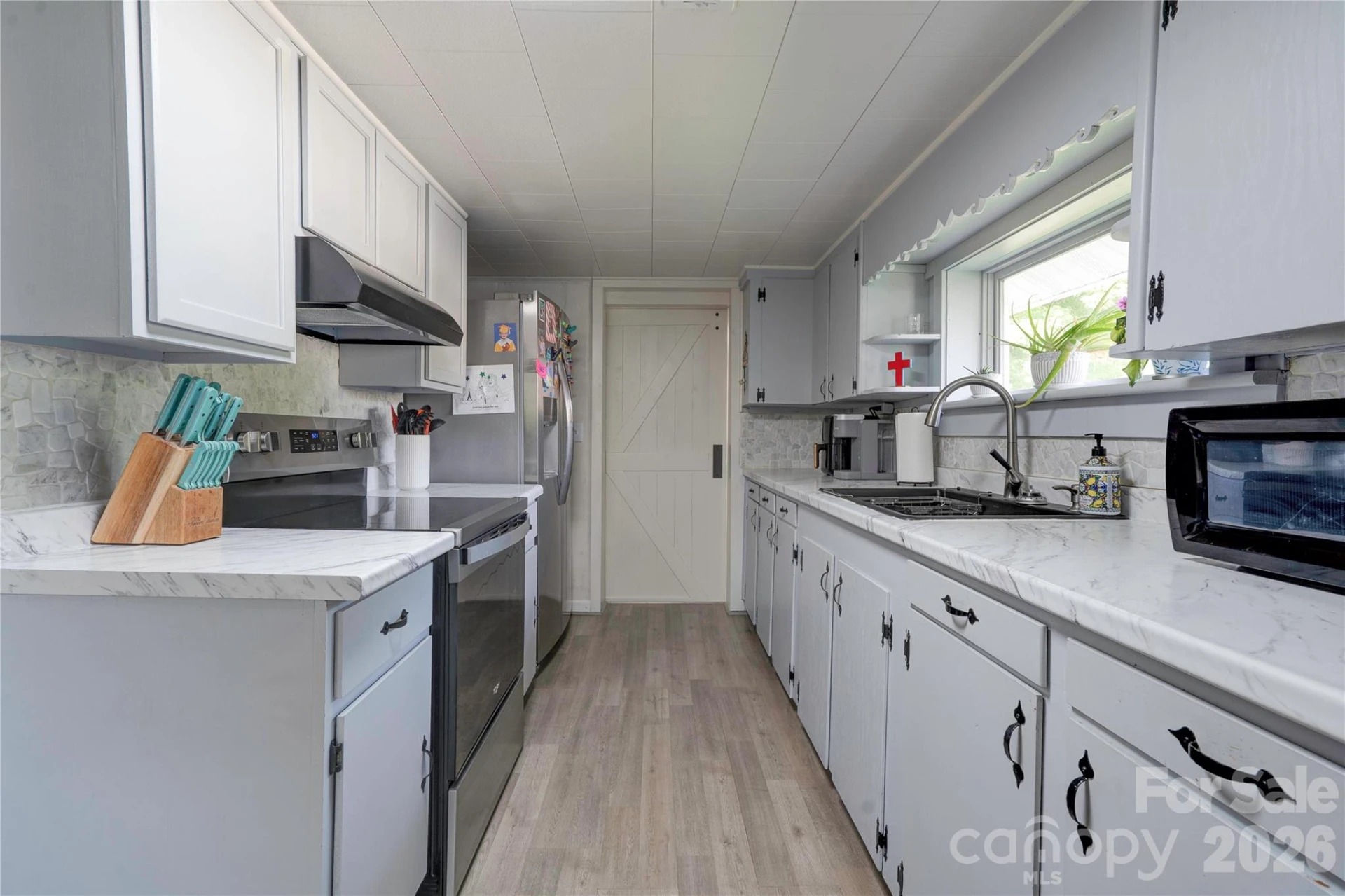 218 Oxford Street - Photo 7