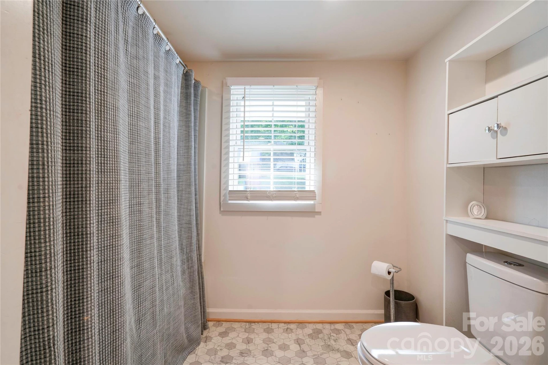 218 Oxford Street - Photo 17
