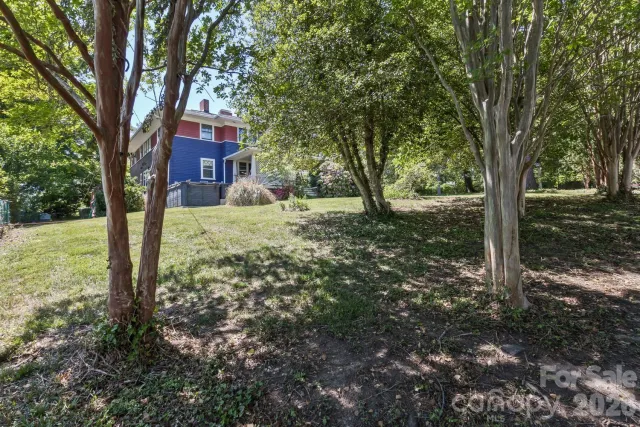 999999 Mount Clare Avenue, Asheville, NC, 28801