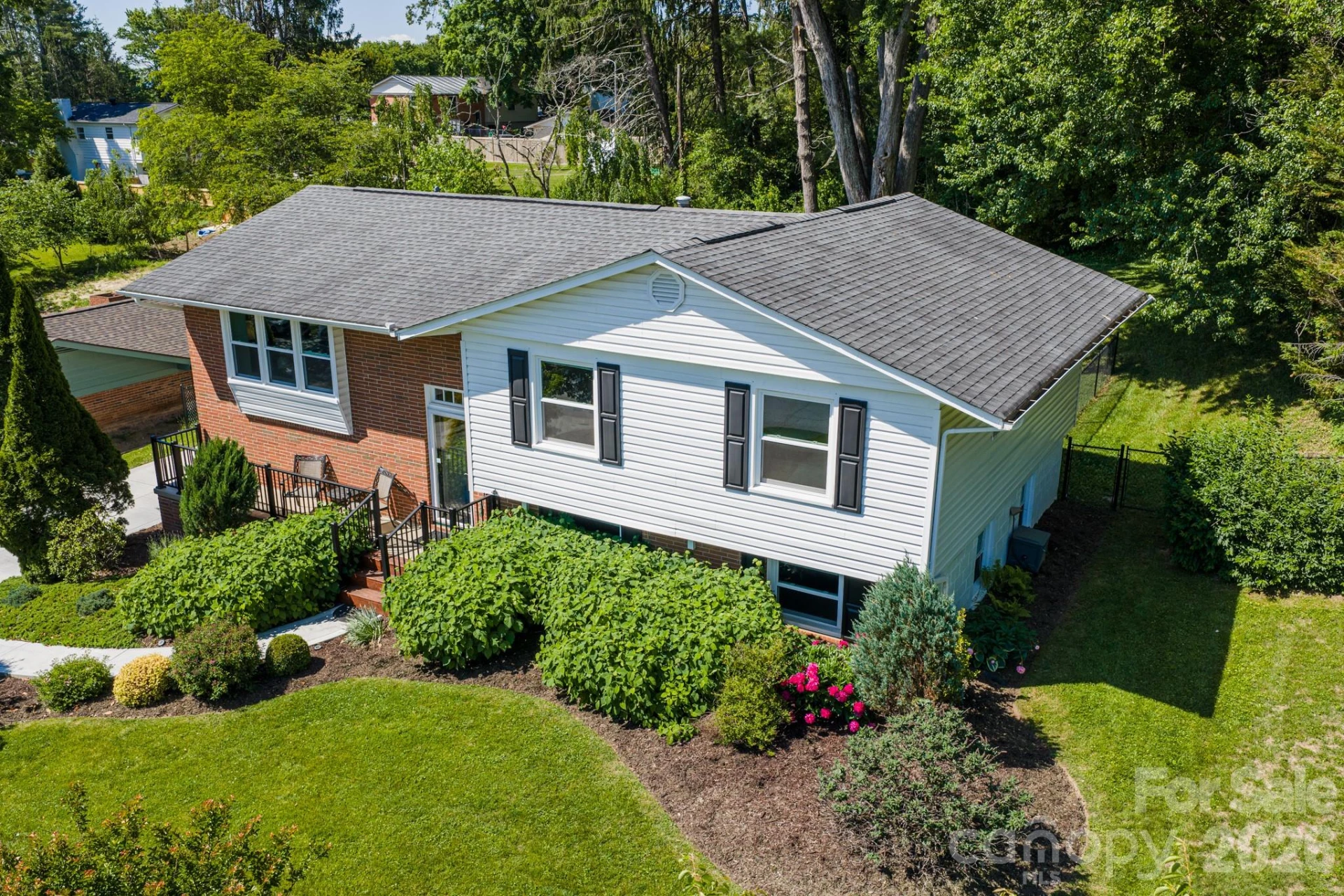 11 Summit Drive - Photo 5
