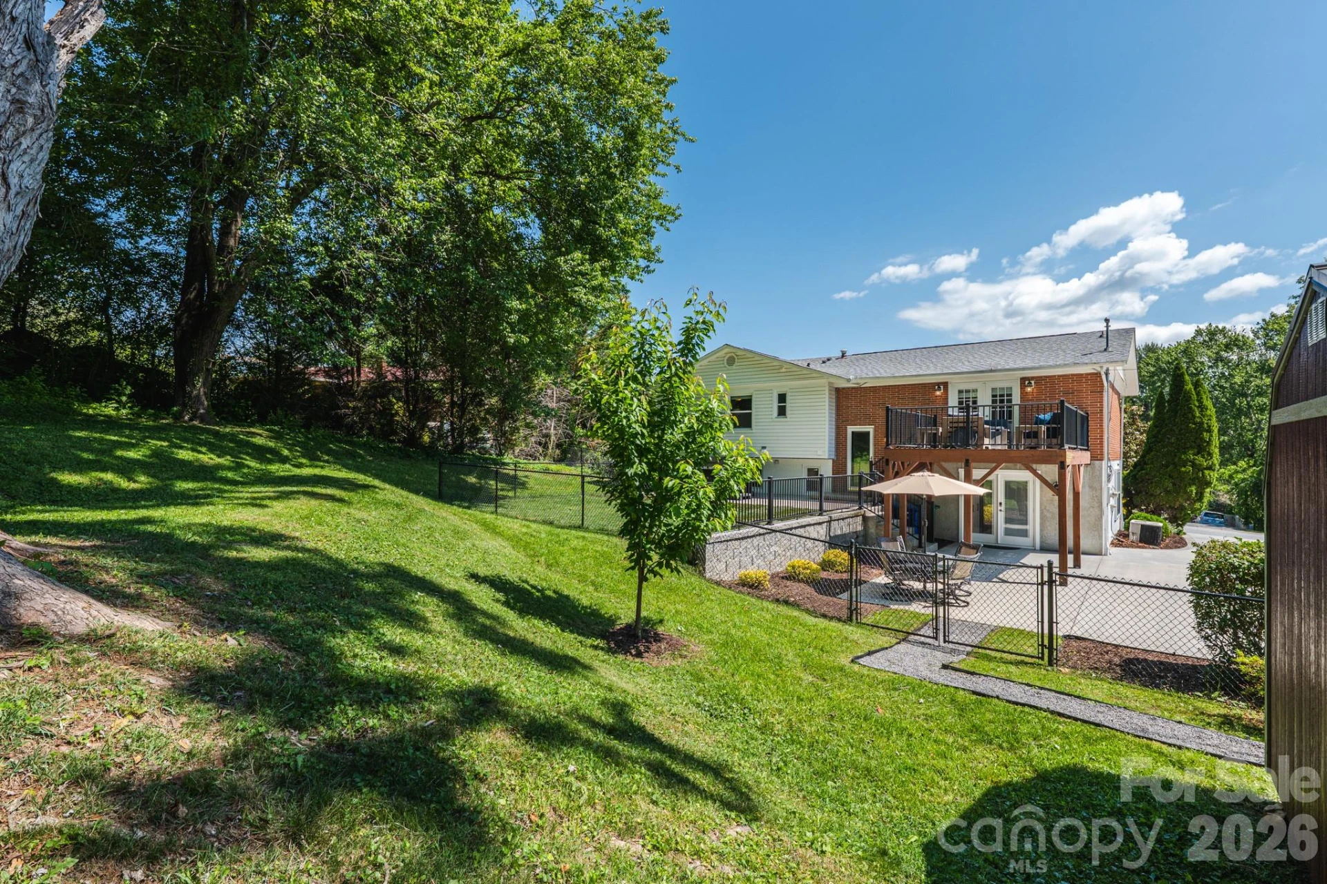 11 Summit Drive - Photo 15