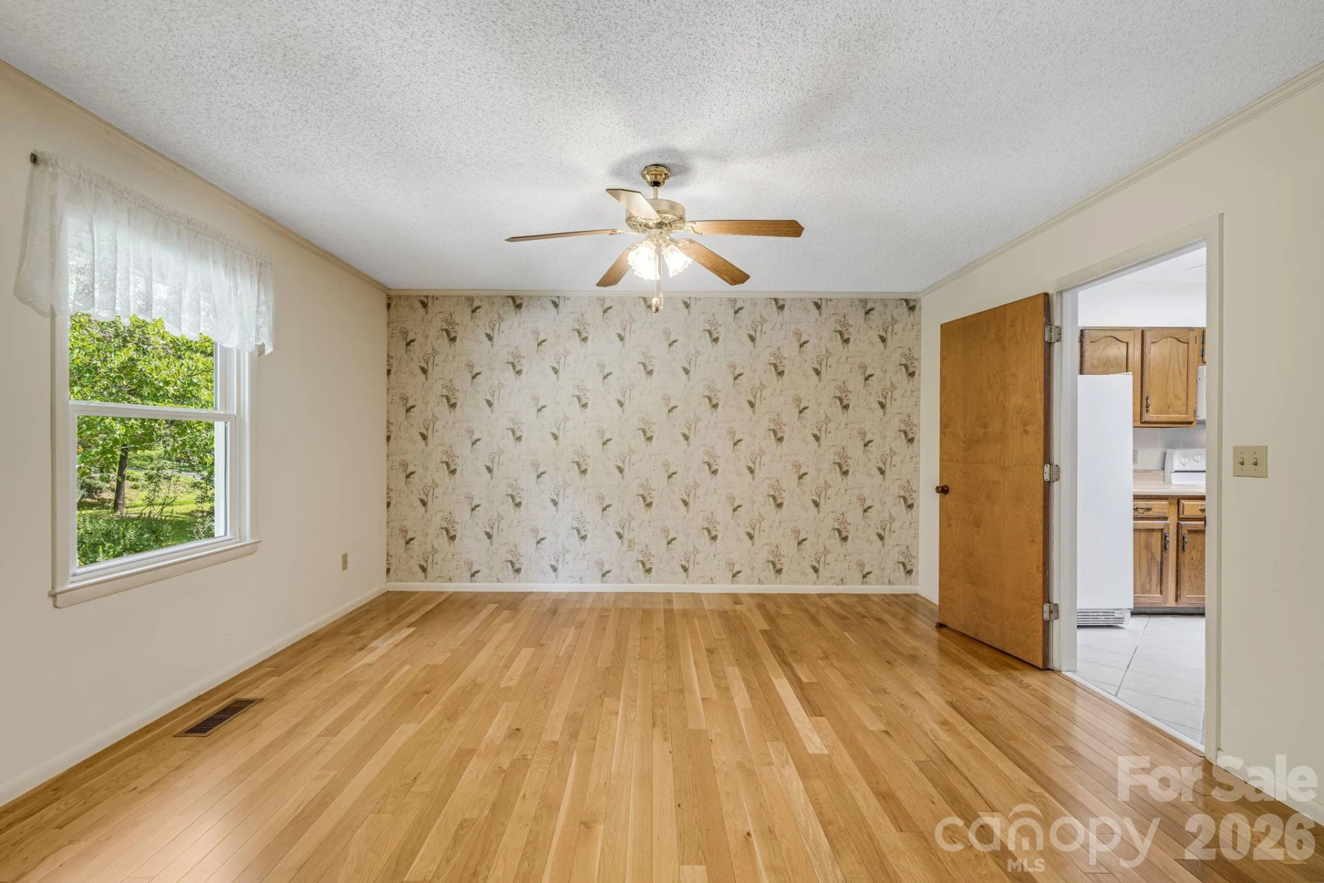11 E Ridgeway Drive - Photo 8