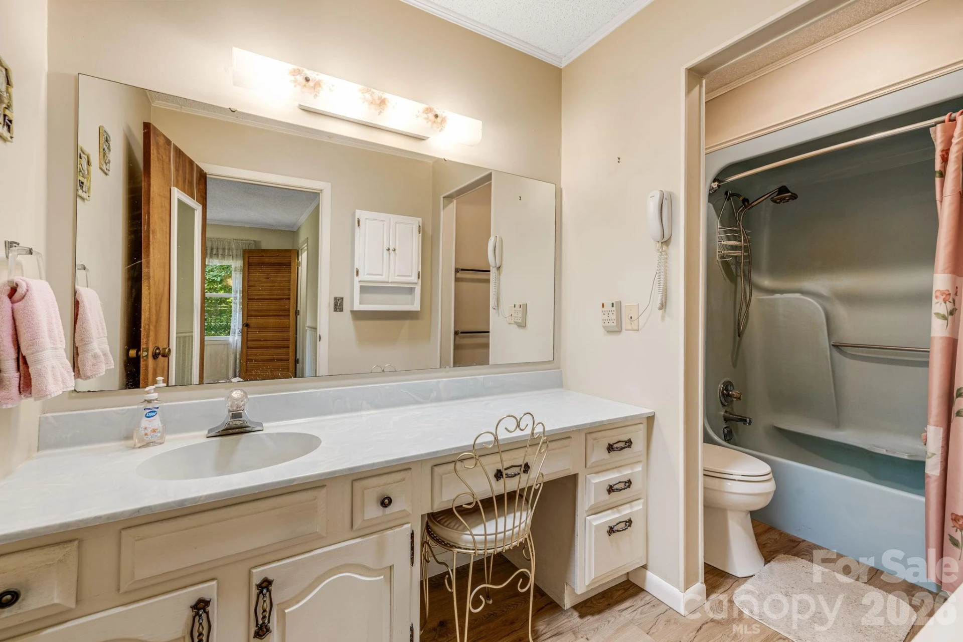 11 E Ridgeway Drive - Photo 18