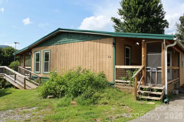 24 Karis Lane, Clyde, NC, 28721