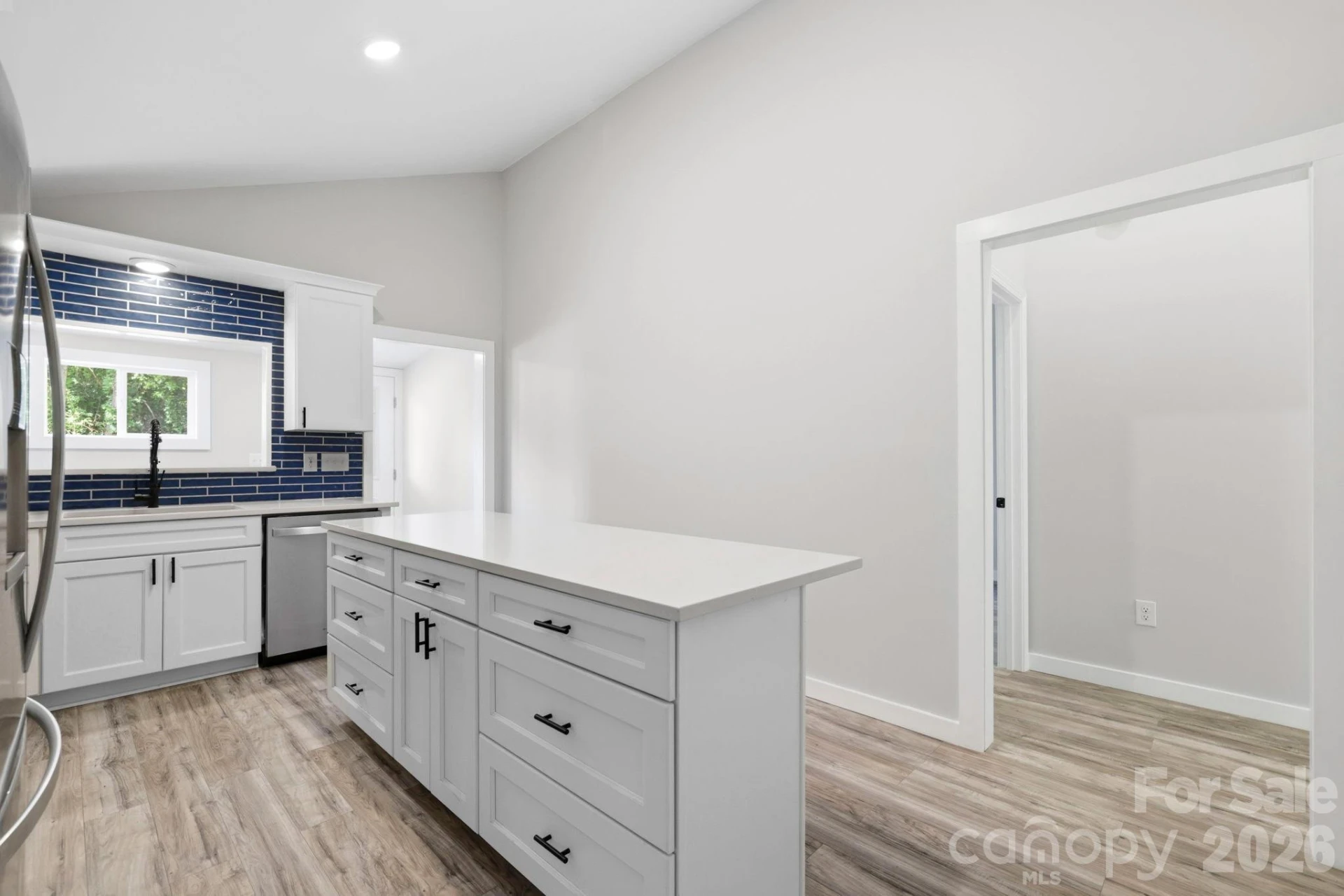 240 E Court Street - Photo 7