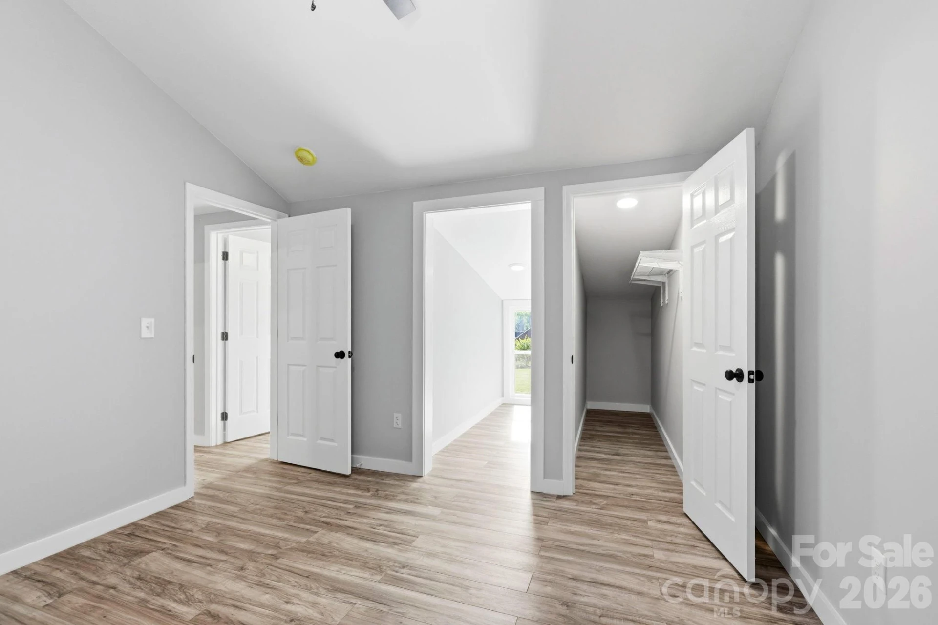 240 E Court Street - Photo 16