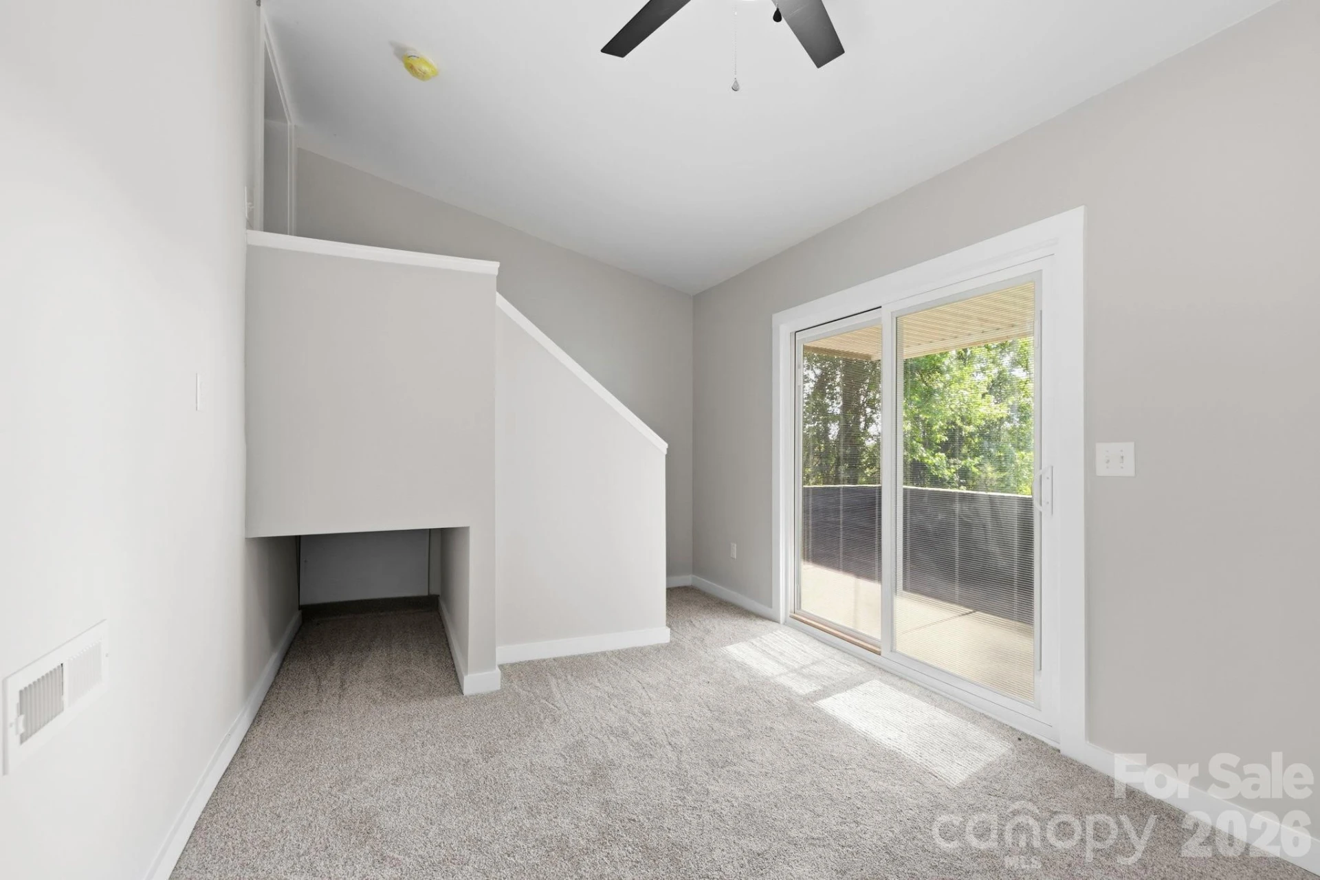 240 E Court Street - Photo 19