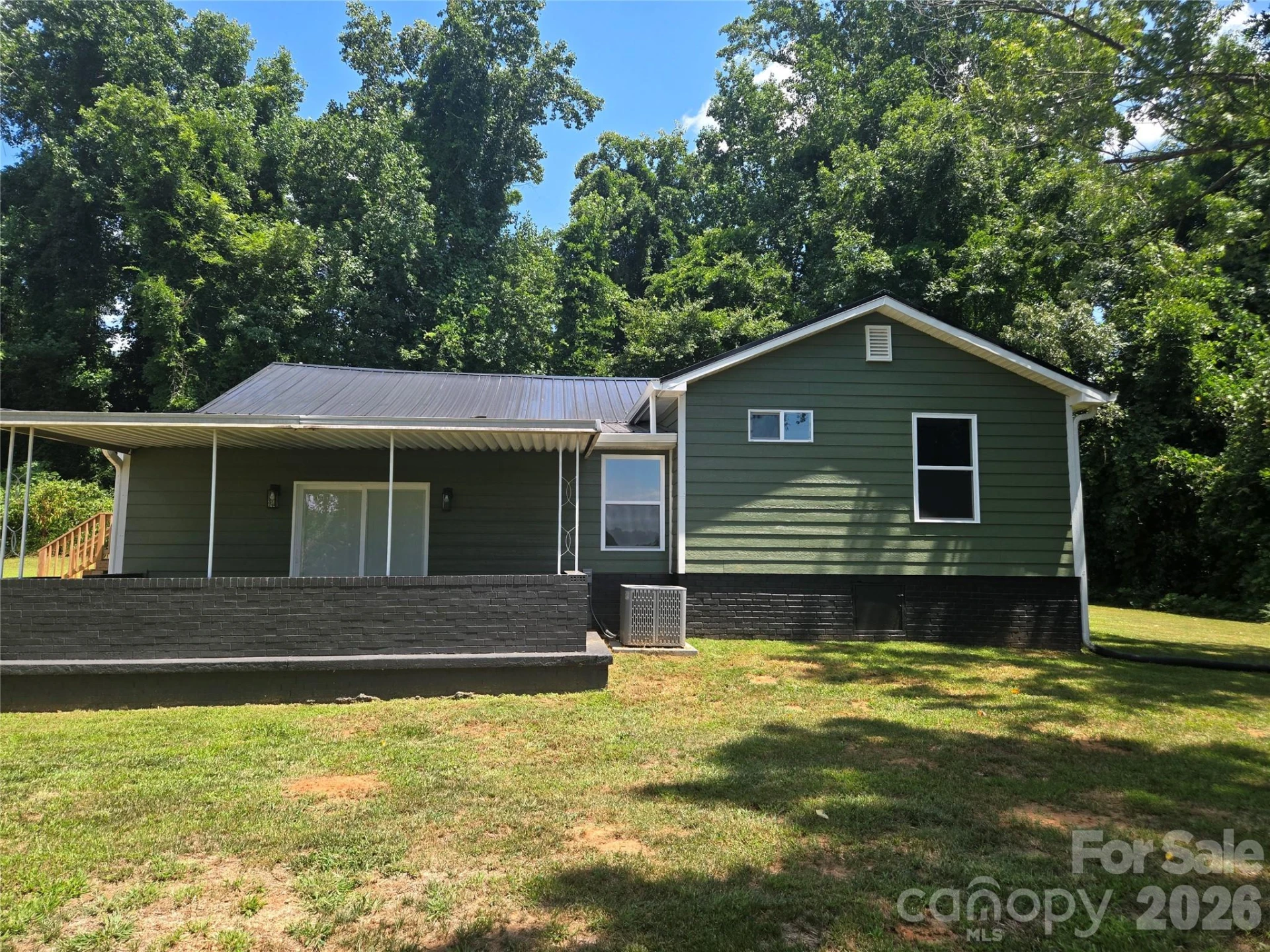240 E Court Street - Photo 23