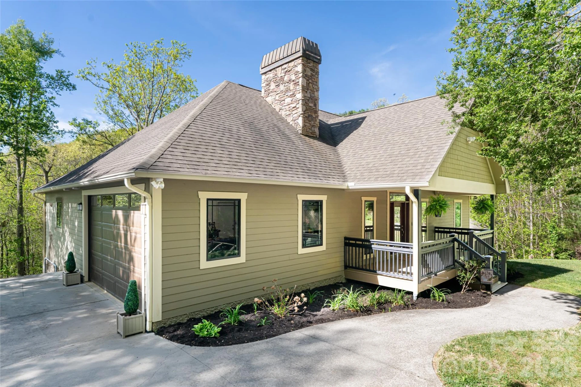 36 Snowshoe Drive
