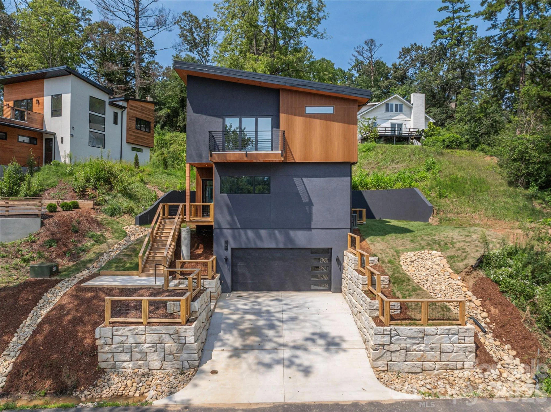 19 Woodbine Road - Photo 2