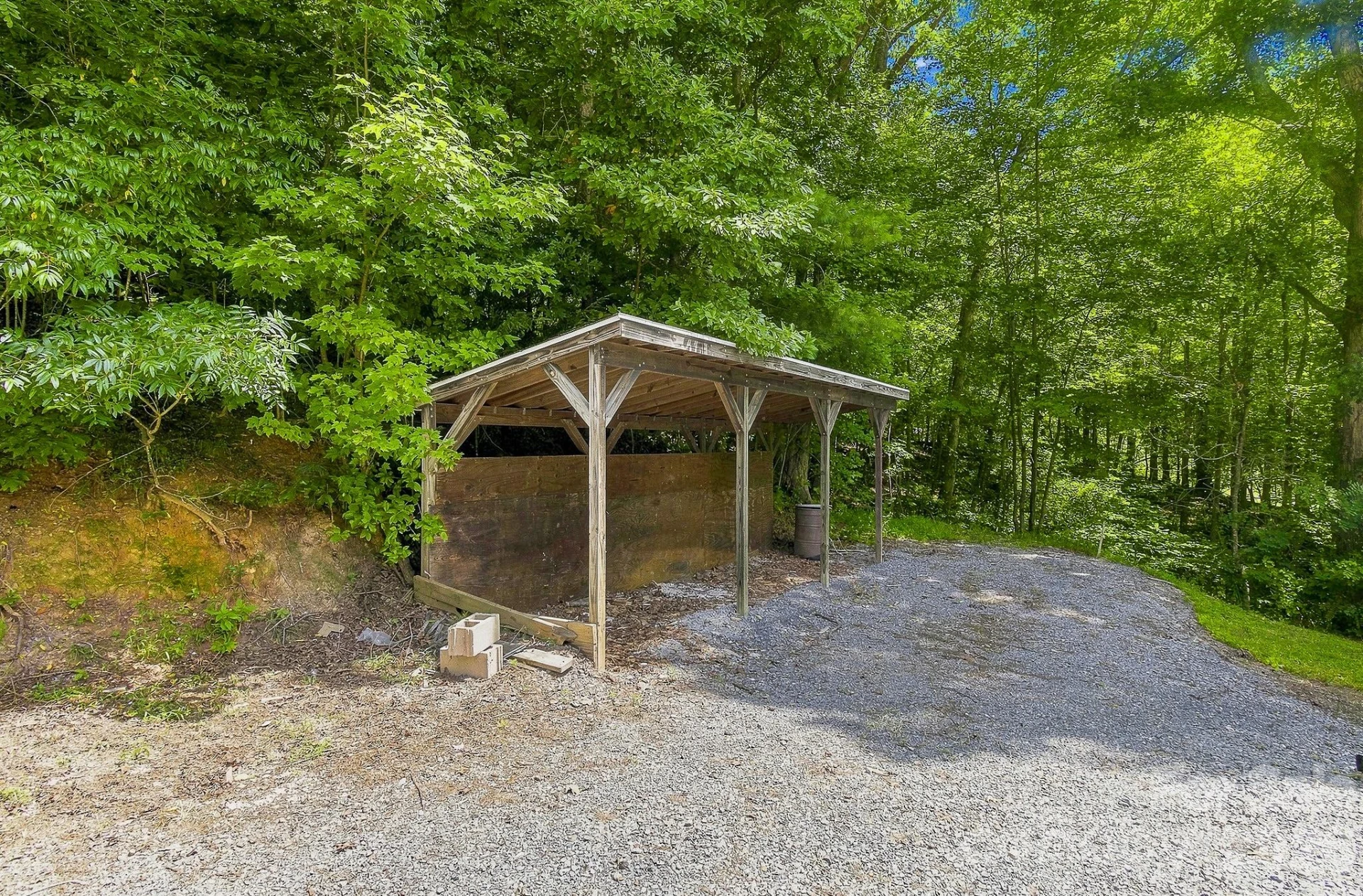 520 Maranatha Way - Photo 39