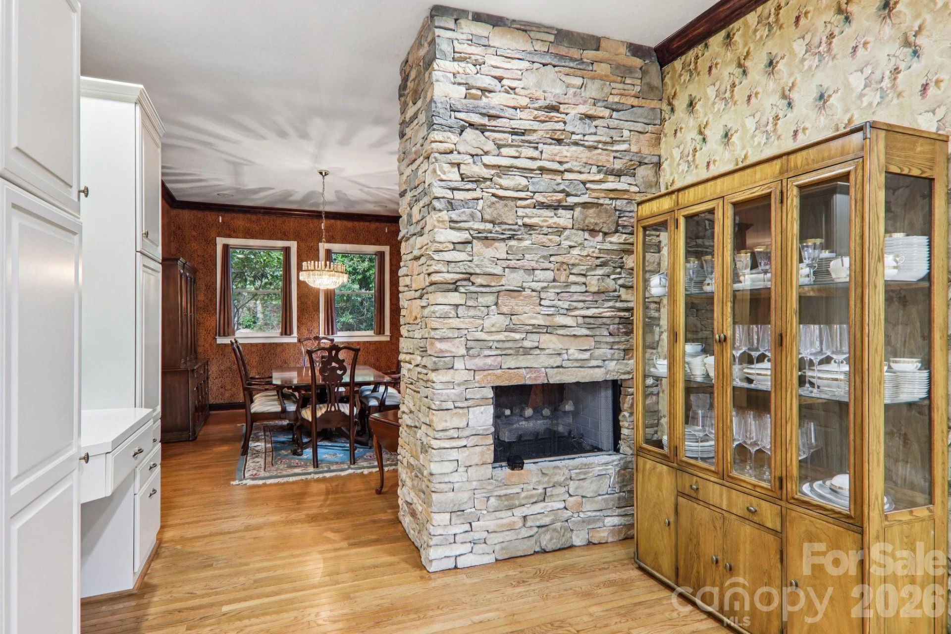 596 W Club Boulevard - Photo 20