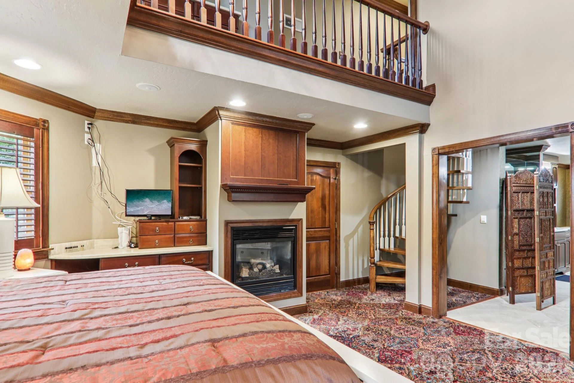 596 W Club Boulevard - Photo 25