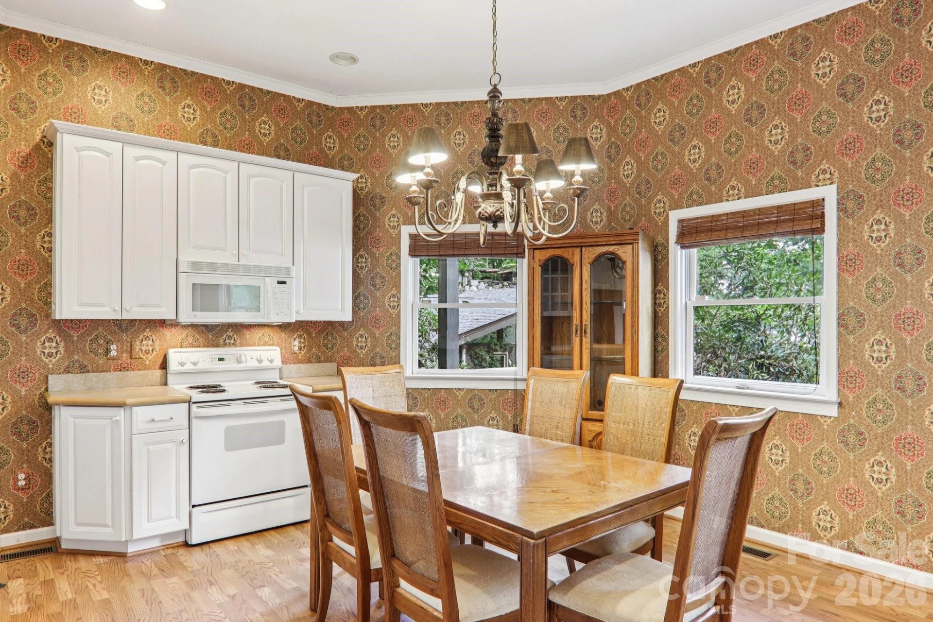 596 W Club Boulevard - Photo 39