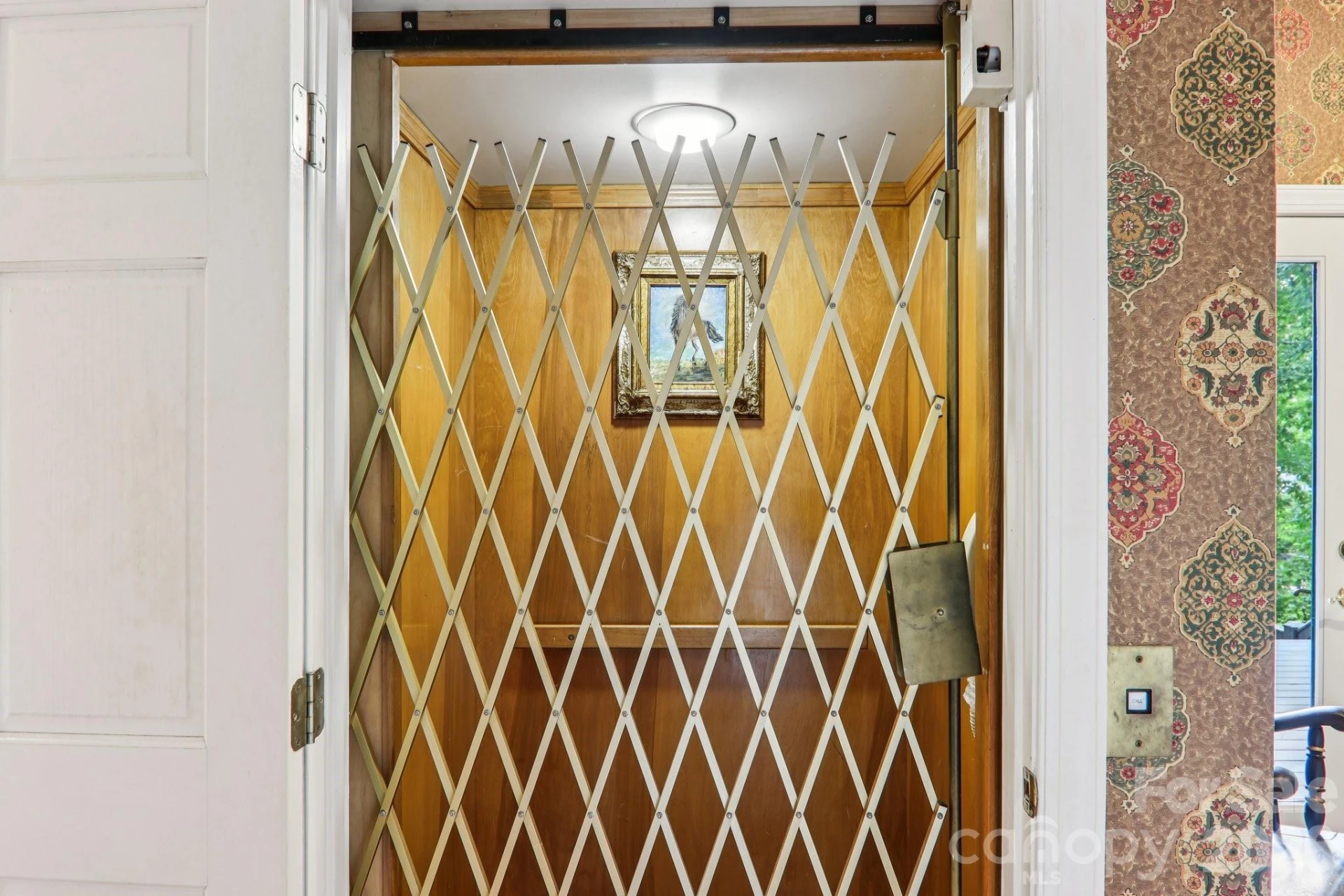 596 W Club Boulevard - Photo 45