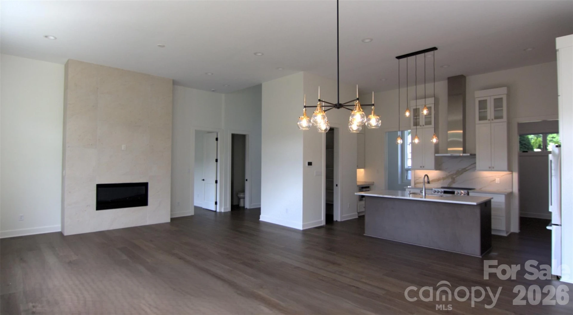 47 Versailles Lane - Photo 10
