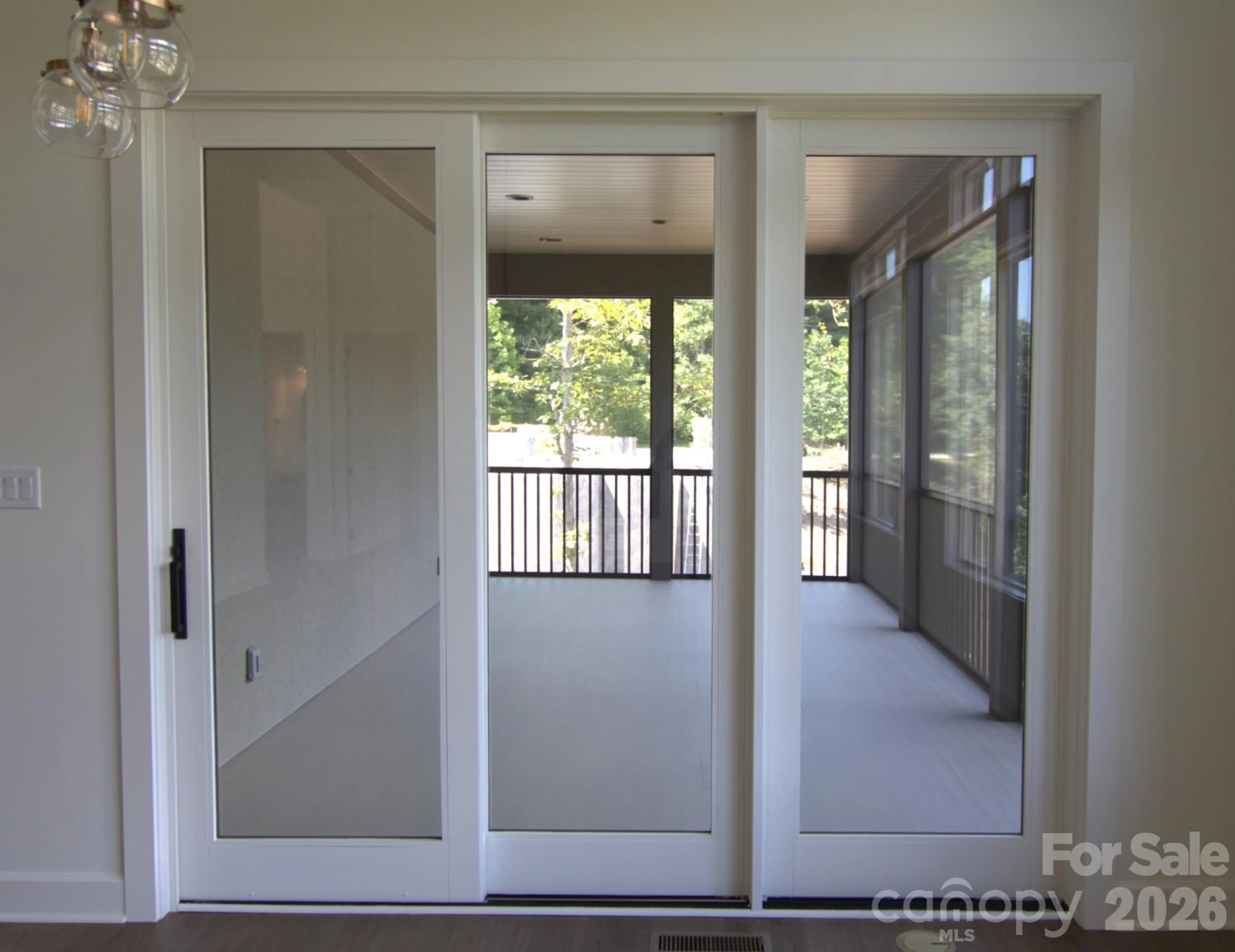 47 Versailles Lane - Photo 16