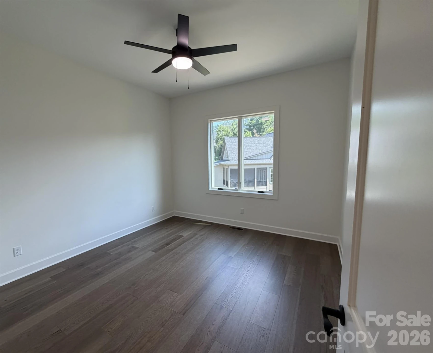 47 Versailles Lane - Photo 34